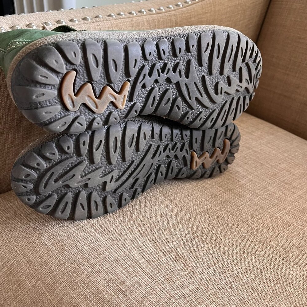 V Italia Green Kiki Leather Ankle Boots Eur Size 40 US Size 9 - 9.5 Cream Lining - Picture 7 of 16